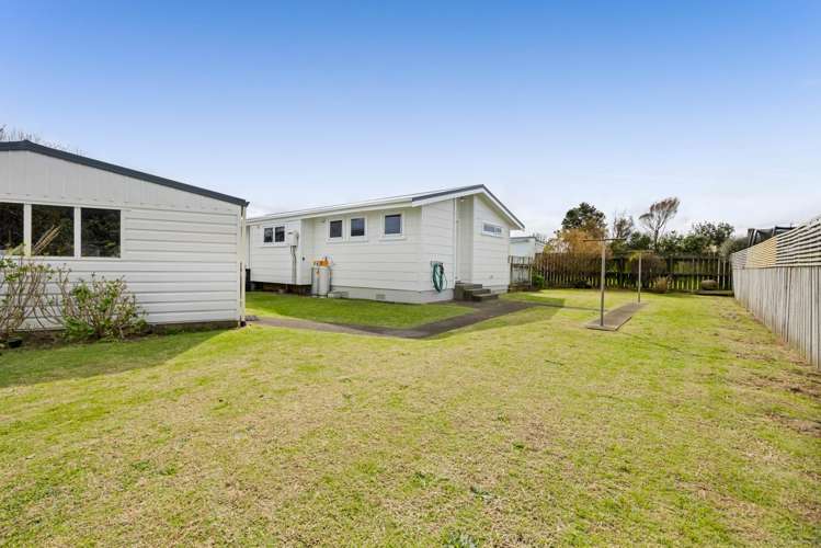 8 Hughson Place Opunake_20