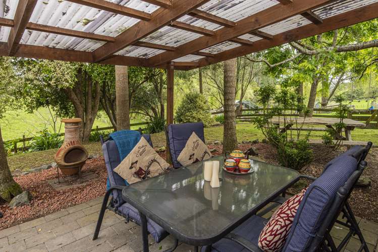 9 Bickerstaffe Road Maungaturoto_3