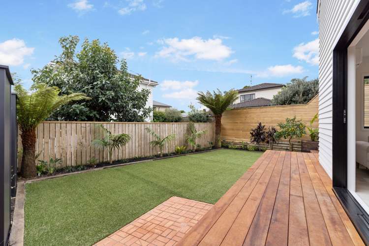 1/4 Whitworth Road Mount Eden_15