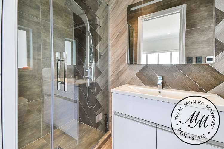 26 Michael Bosher Way Flat Bush_20