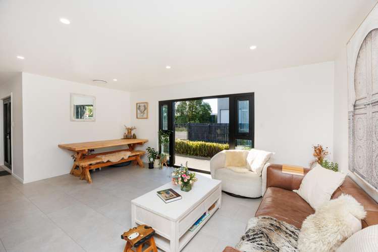 7 Karaka Street Tokomaru_10