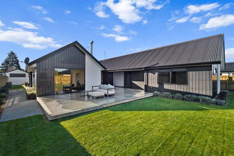 8 Redhaven Rise Netherby_27