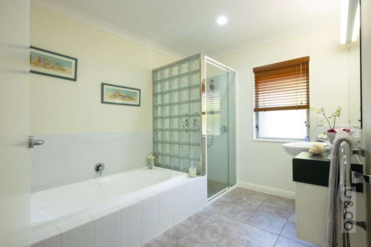 41 Sunny Crescent Huapai_18