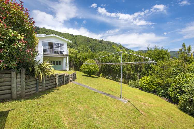141 Waikawa Road Picton_21