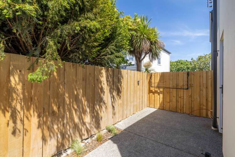 1/7 Hume Street Sydenham_14