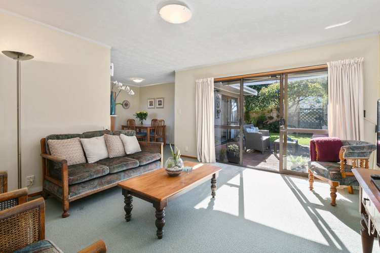110m Grey Street Onehunga_5