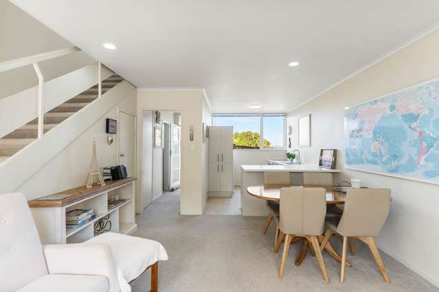2/72 Sylvan Avenue Northcote_3