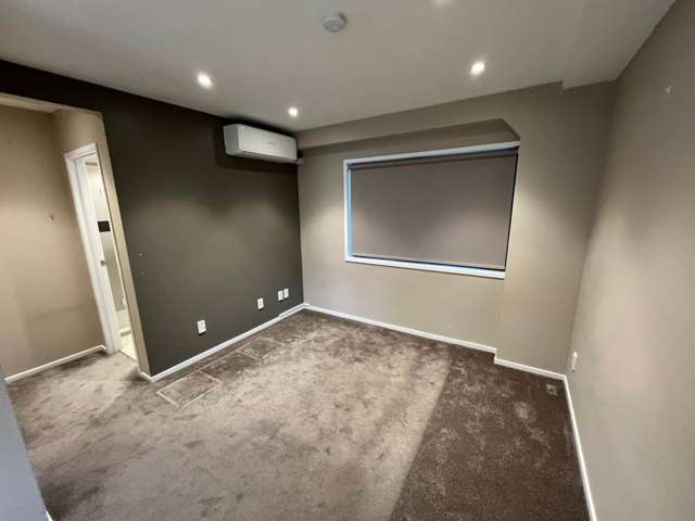 71 Edgewater Drive Pakuranga_1