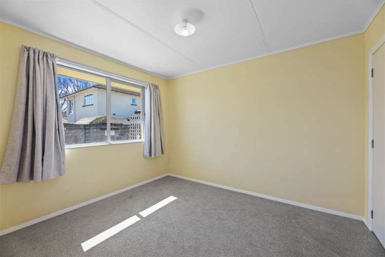 2/4 Weld Street Blenheim Central_8