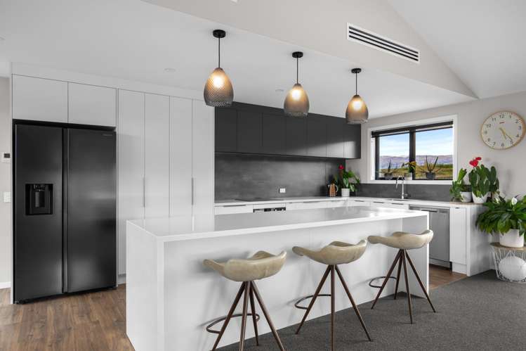 39 Kordia Way Waikerikeri_10