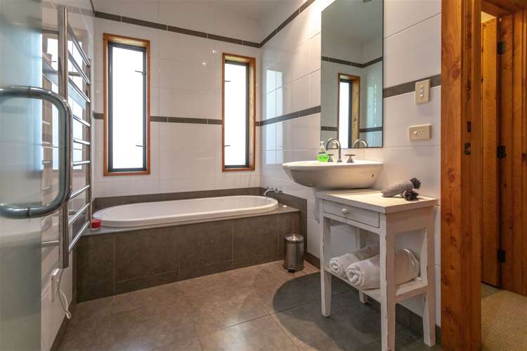 13 Tudor Grove Whitianga_22