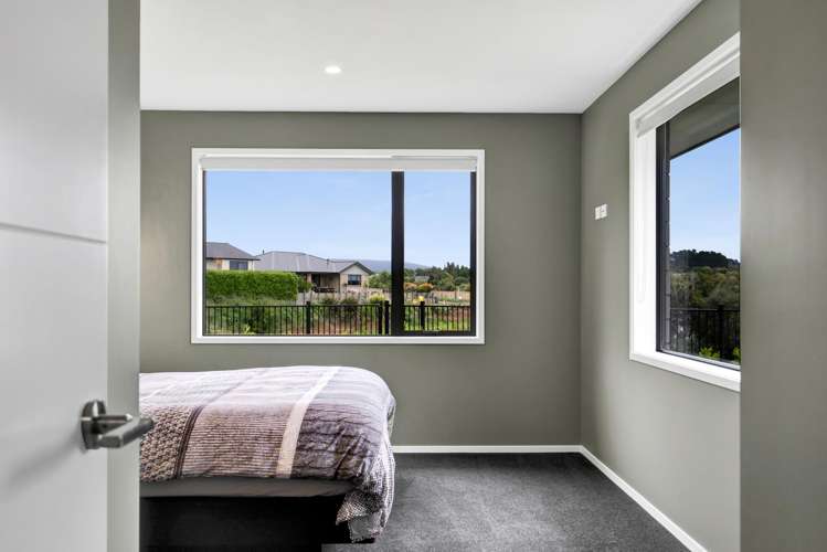 8 Ponga Place Highlands Park_13