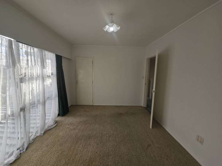 32 Tatariki Street Papakura_13