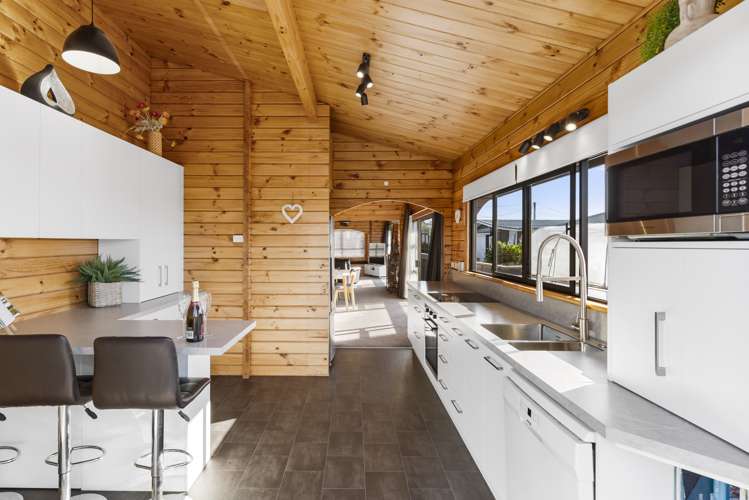 33b Kauri Road Stanmore Bay_9