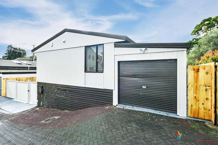 2/34 Ferndale Road Mount Wellington_11