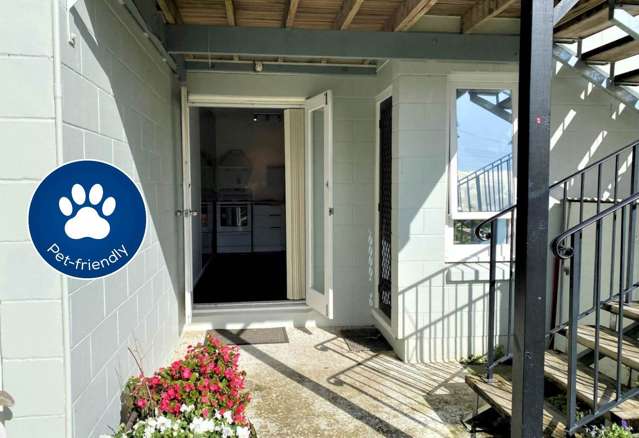 TWO BEDROOM UNIT IN THE HEART OF DEVONPORT