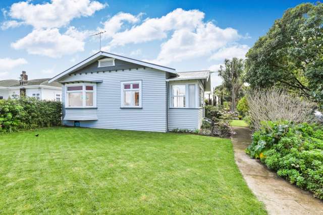 13 Springleigh Avenue Mount Albert_4