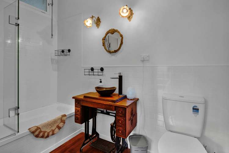 1170 A South Road Manaia_23