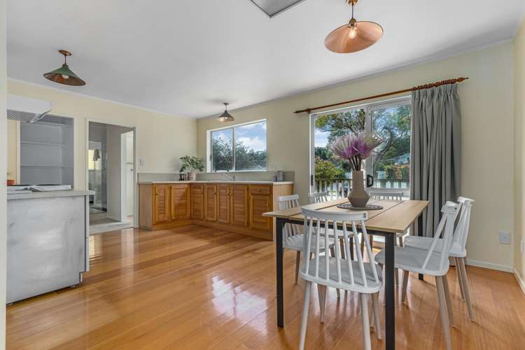 1 Cassley Crescent Papakowhai_5