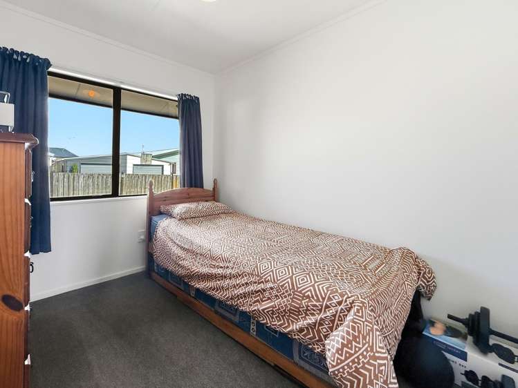 18 Solomon Street Brookfield_12