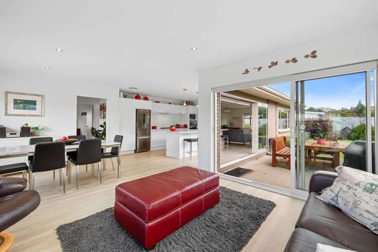 2 Rayner Way Glen Avon_4