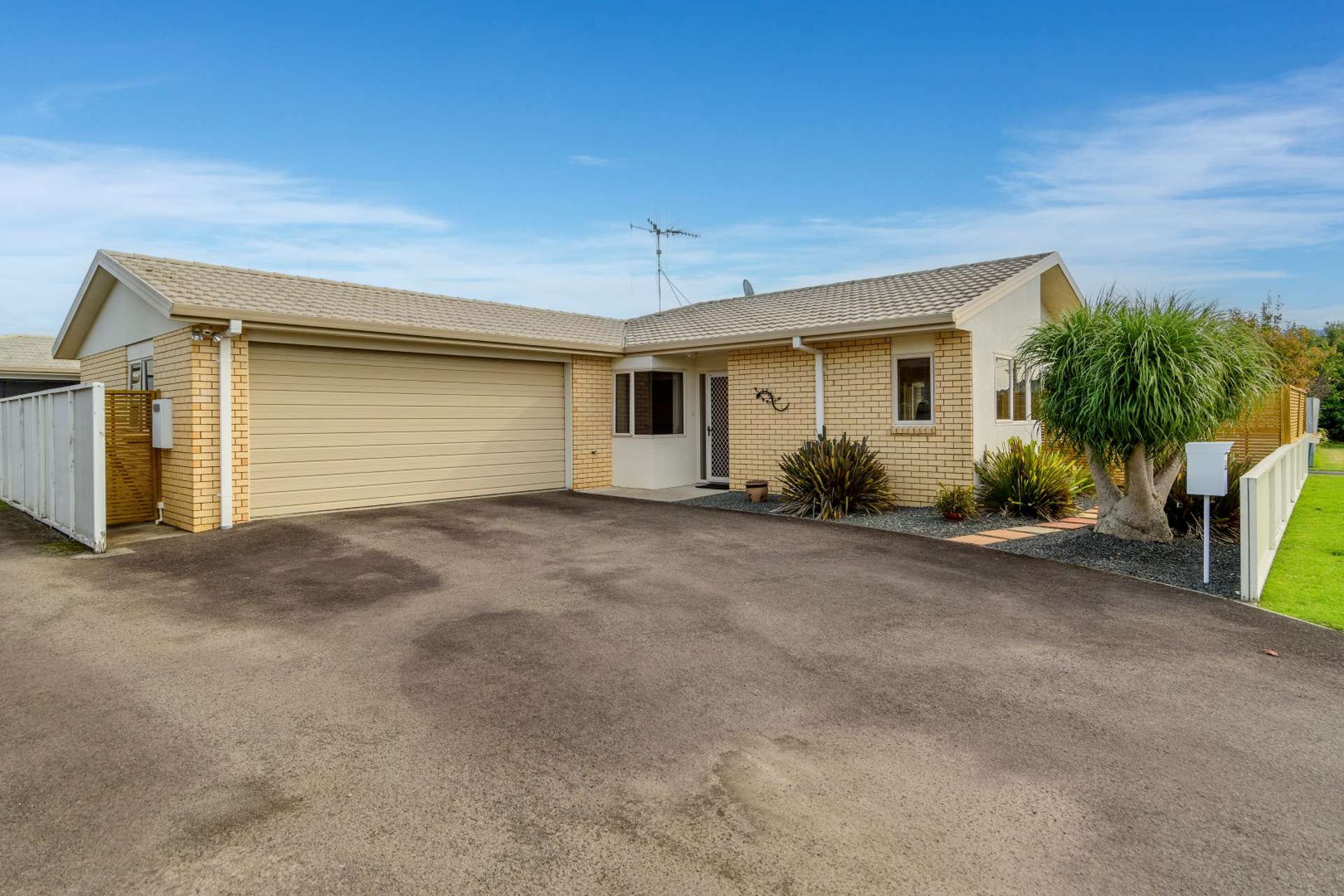 56a Pemberton Crescent Greerton_0