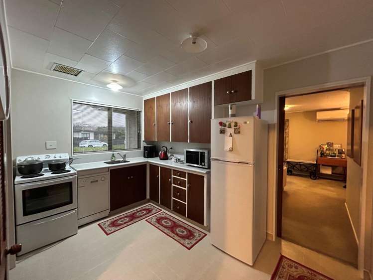 1/5 Somerset Place Taradale_2