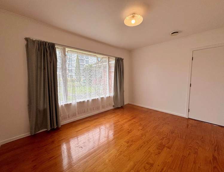 212 Lake Road Northcote_9