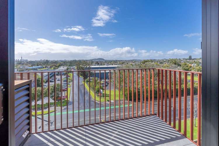 505/2B Te Ara Taurapa Point Chevalier_11