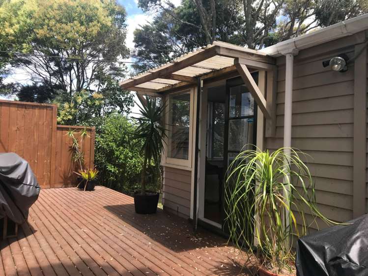 5 Atkinson Road Titirangi_11