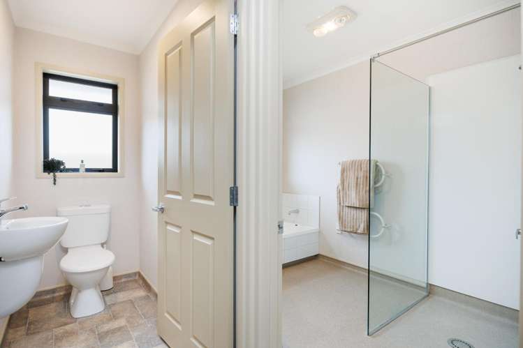 88 Warwick Street Feilding_16