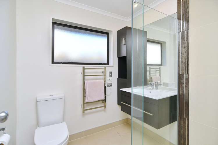 43 Anglesea Avenue Parklands_11