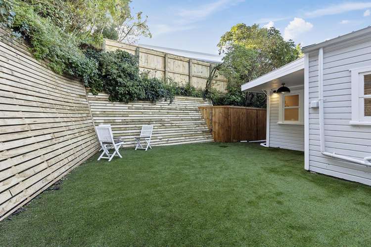 139 Barnard Street Wadestown_23