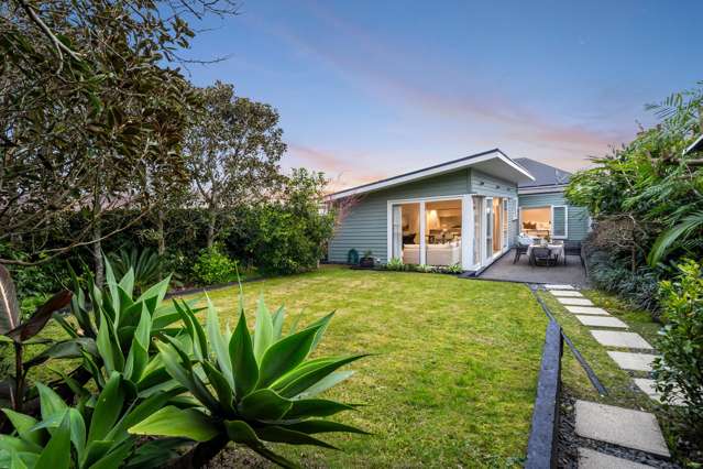 Overseas Vendor to Sell Pre-Christmas