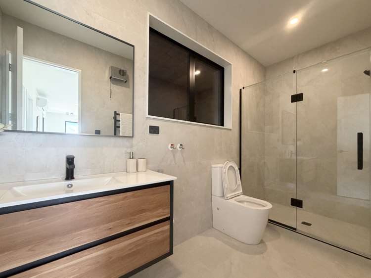 38 Skulander Crescent Millwater_11