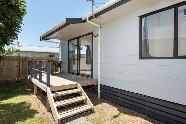 8a Solomon Street Brookfield_14