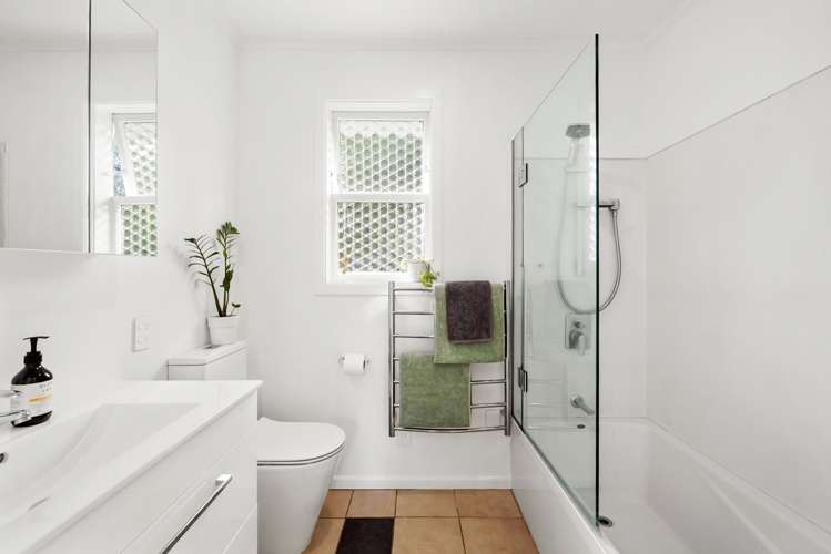 2/300 Rangatira Road Beach Haven_9