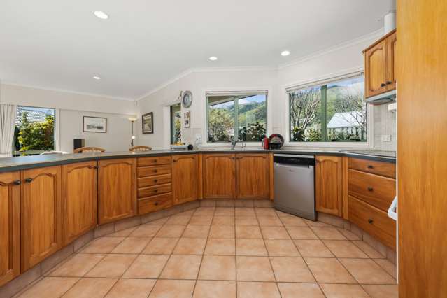 16 Cranbrook Grove Waikanae_3