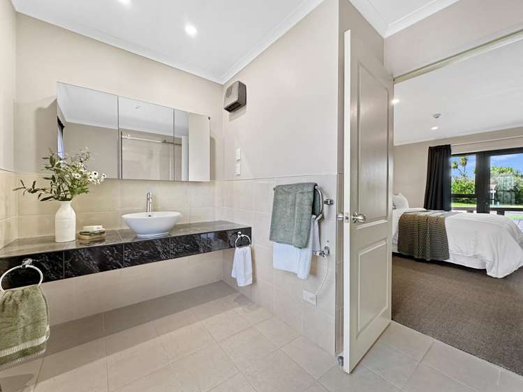 1 Montgomery Crescent Kinloch_17