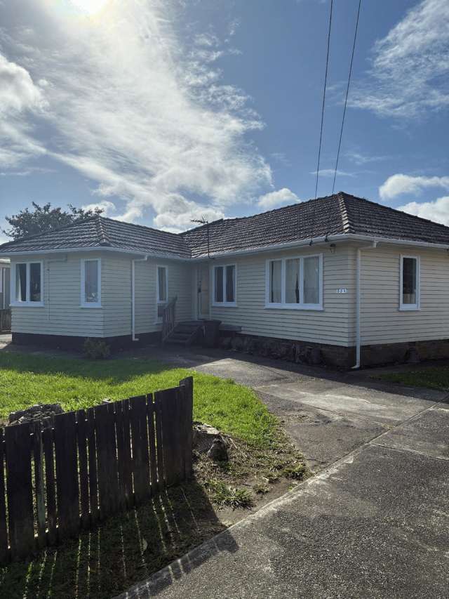 58A Sutton Crescent Papakura_4