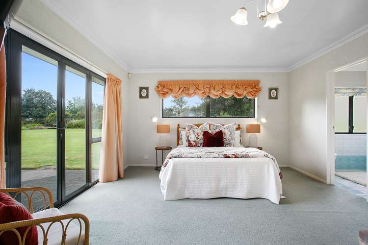 20 Cowley Drive Leamington_13