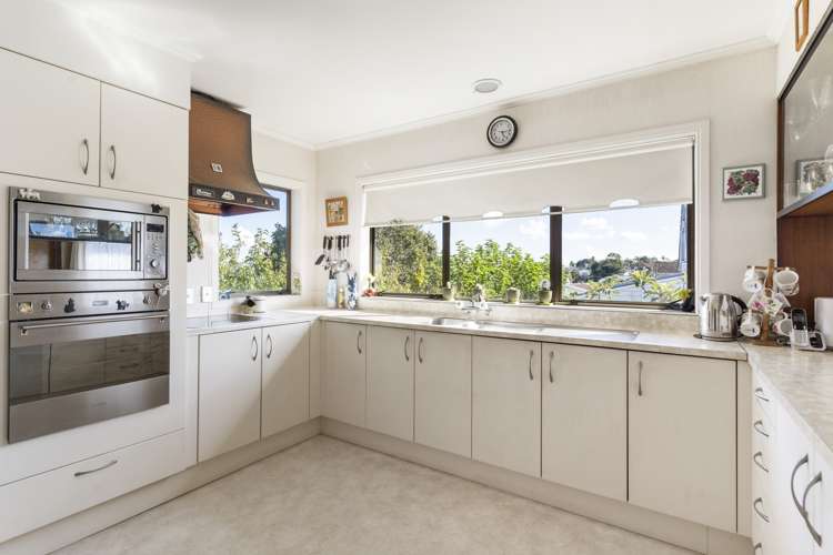 44 Bradbury Road Botany Downs_20