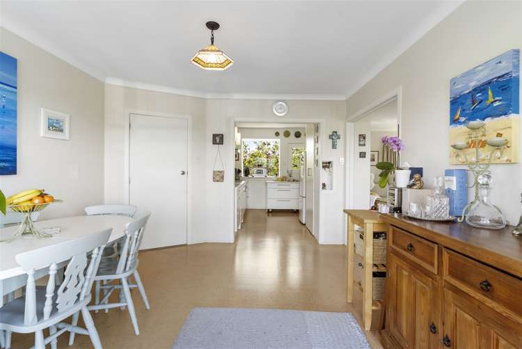 10 Kelvin Crescent Te Atatu Peninsula_14