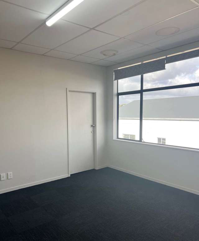 Unit 2/26 Porana Road Wairau Valley_1