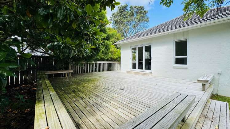 32 Isobel Road Greenhithe_13