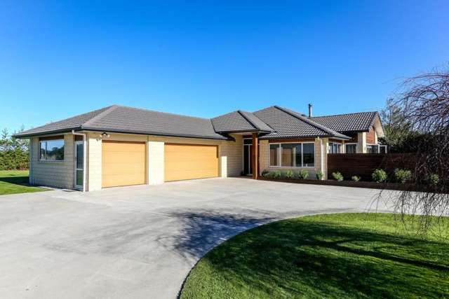 70 Kairau Road East Waitara_1