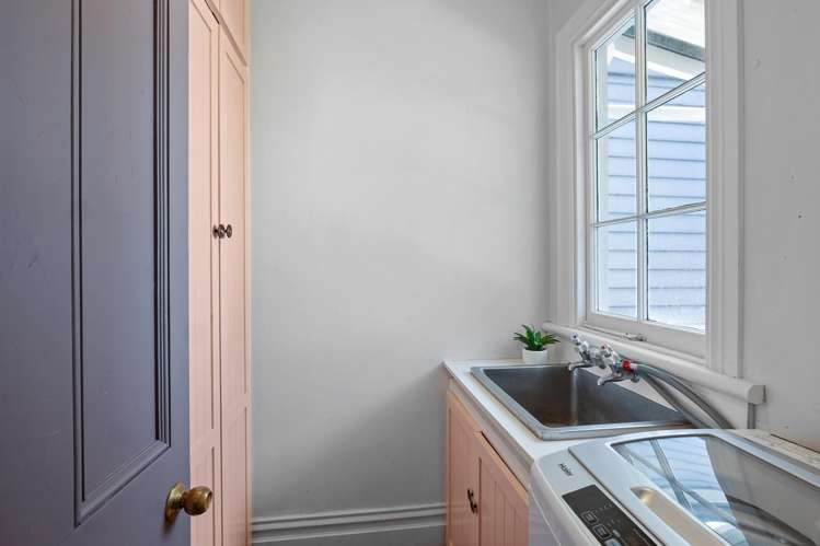 1 Gaine Street New Plymouth_13