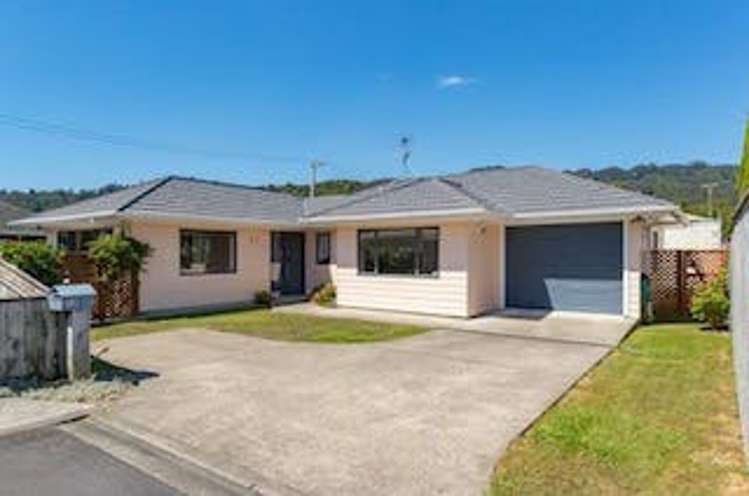 132B Stokes Valley Road_0