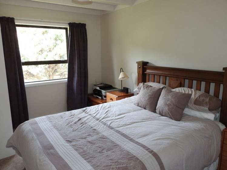 84 Peakes Road Wairau Valley_8