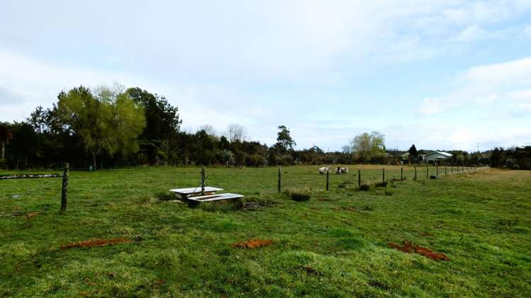 1 Hawes Street Waimangaroa_9